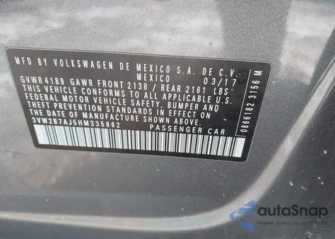 2017 Volkswagen Jetta 1.4T S z USA, uszkodzony, nr VIN 3VW2B7AJ5HM335862